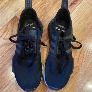 Adidas NMD_R1 shoes